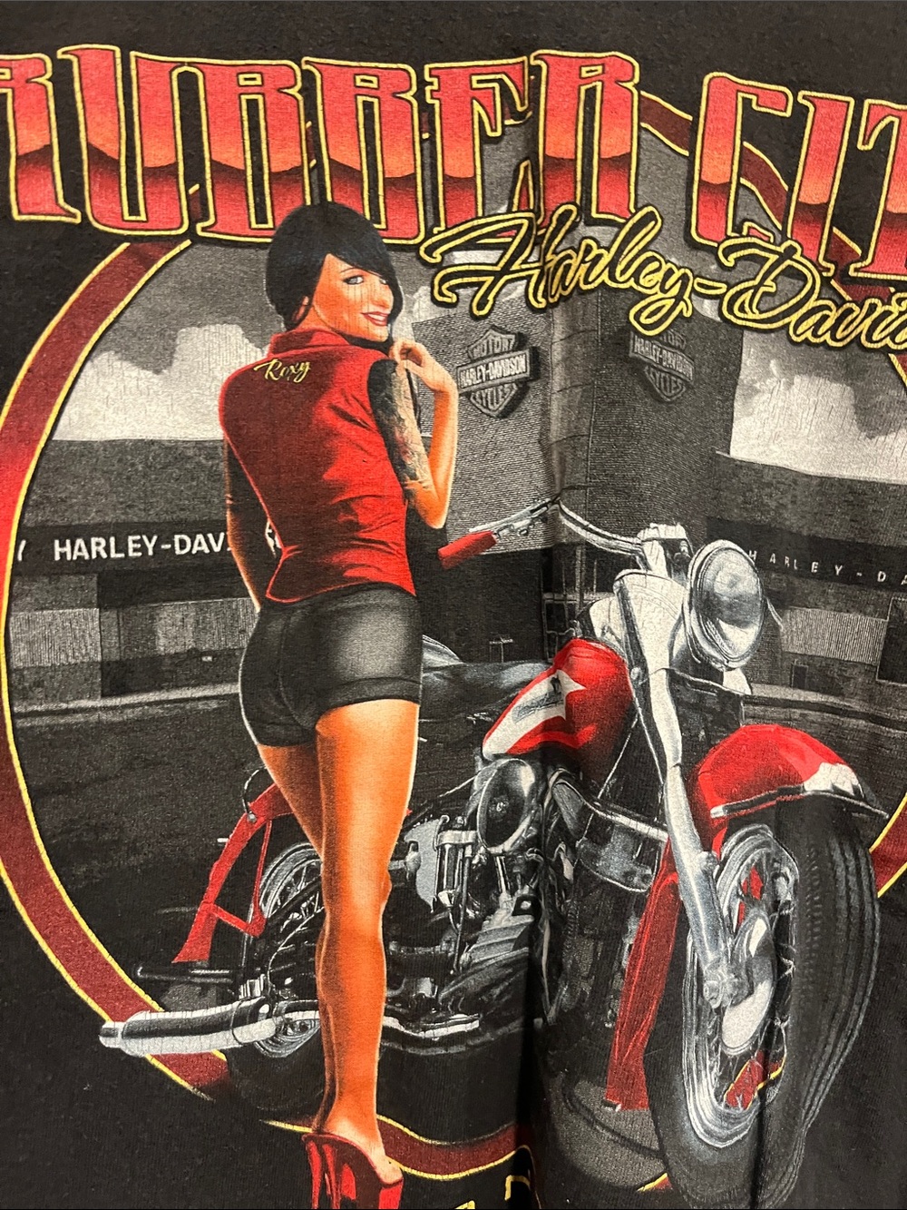 Harley-Davidson Black Tee with Orange & White Skull Wings Graphic - Picture 7 of 9